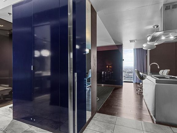 4th image of 4381 W Flamingo Rd #21322