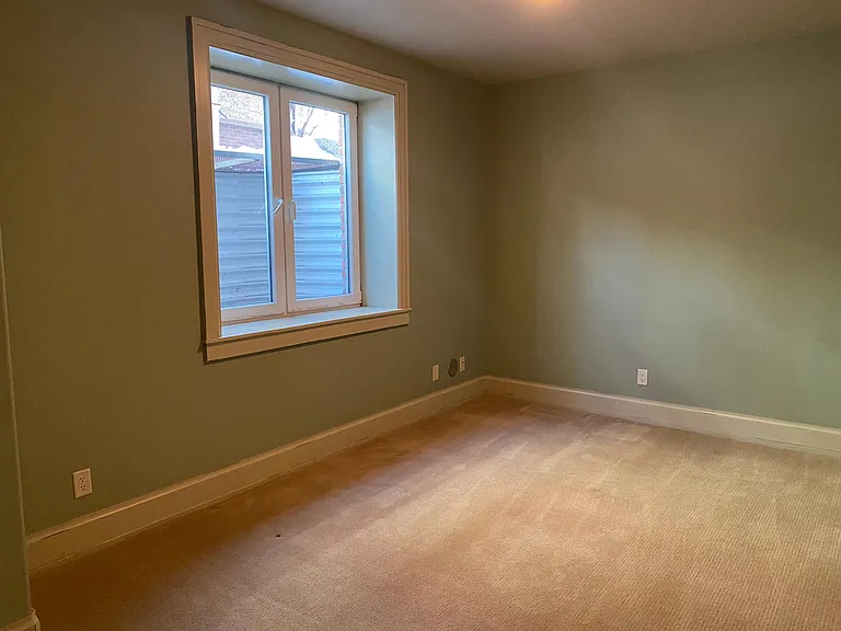 821 Broad St — Photo 47