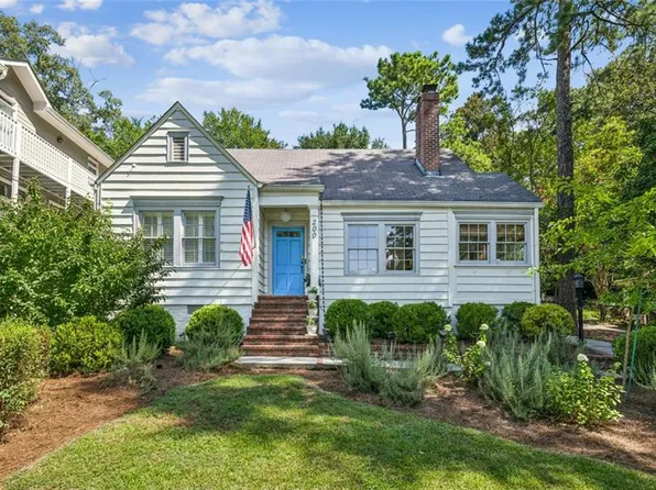 200 Eureka Dr NE, Atlanta, GA 30305