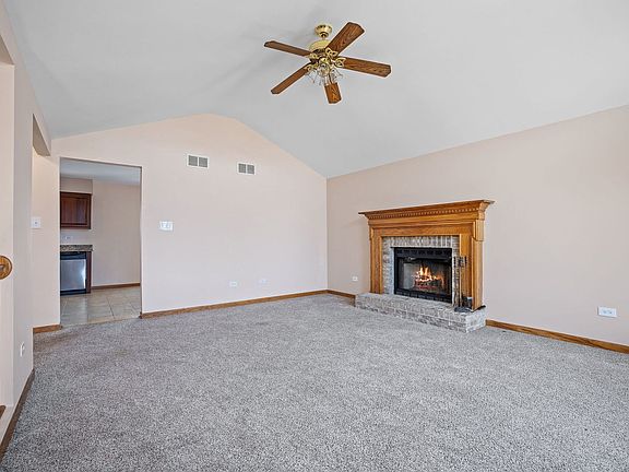 4th image of 6917 Great Falls Dr