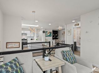 1747 Wickersham Dr, Anchorage, AK 99507