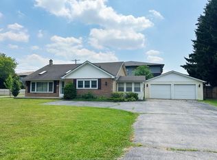 1665 Orford St, Lasalle, ON N9J 1X2