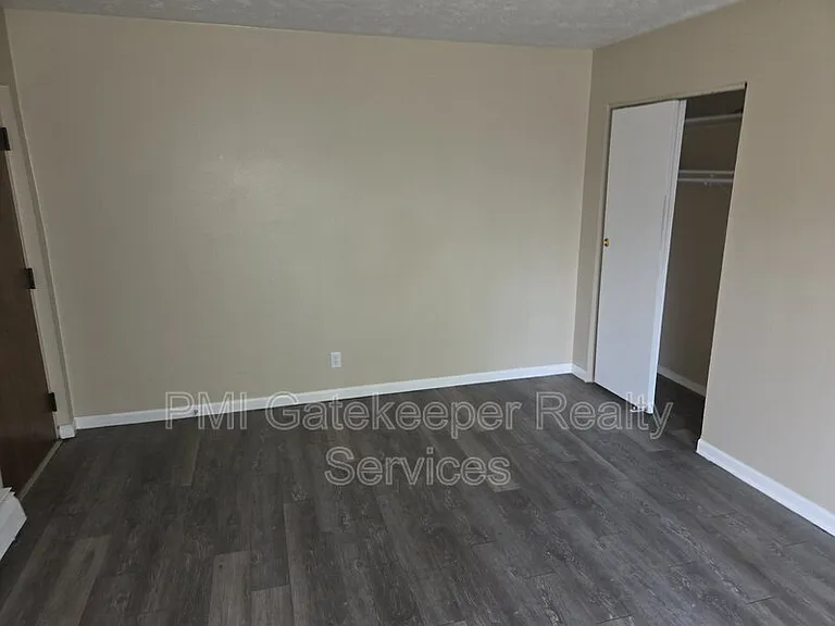 2459 Montana Ave #4 — Photo 4