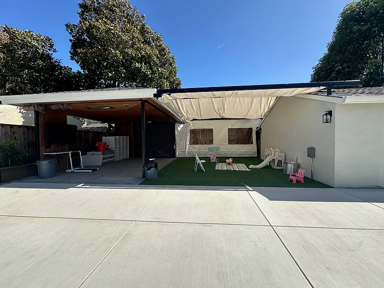 2082 Randolph Dr — Photo 6