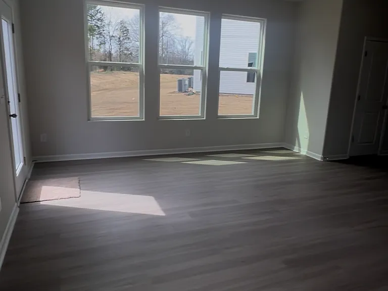 2142 Willow Glen Dr — Photo 10