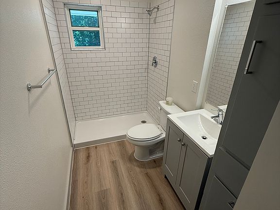 2nd image of 2109 W Avenue B #2