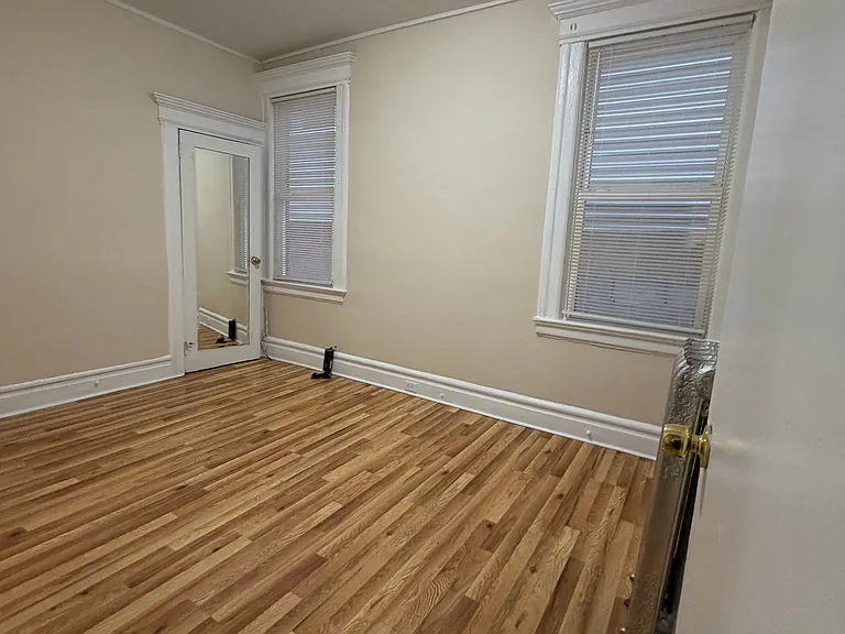 60 Vermont Ave #1 — Photo 9