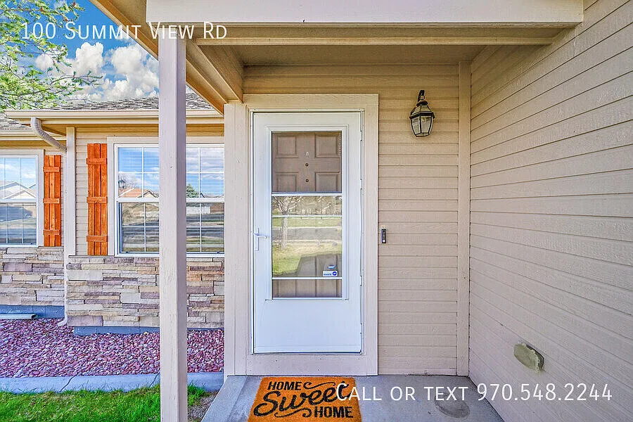 6 bed, 2888 sqft, $3,200 — Photo 4