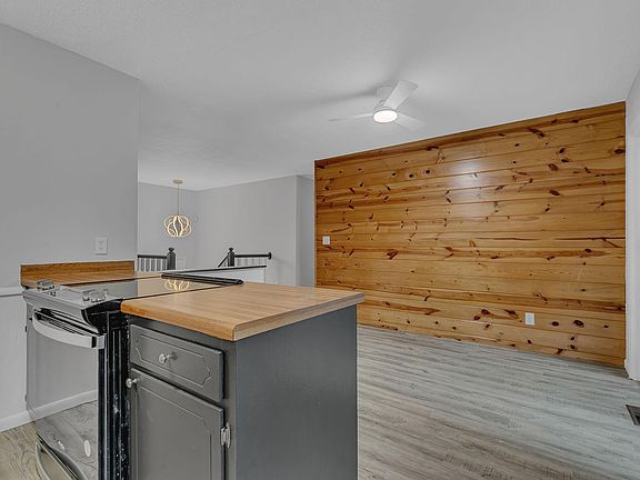 4th image of 715 8th St NW