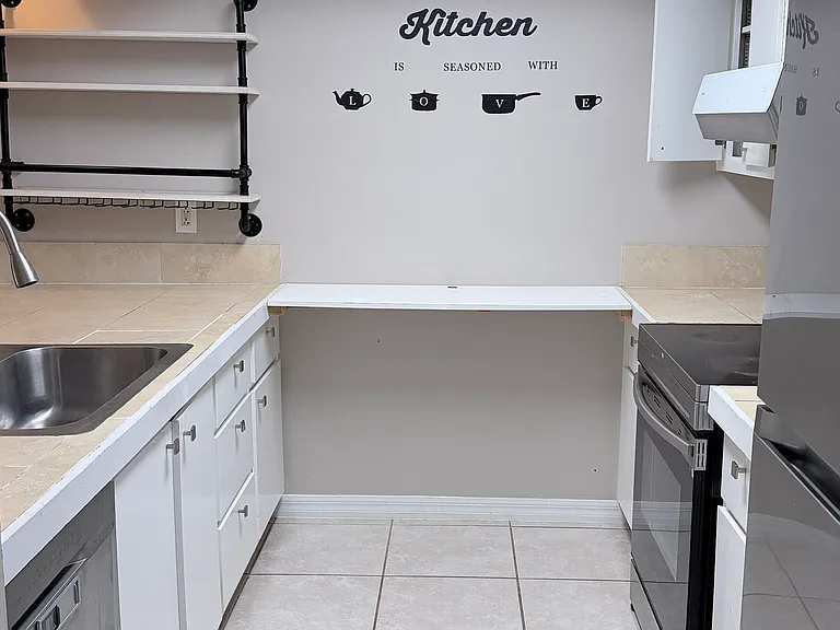 148 Cypress Way E #8 — Photo 12