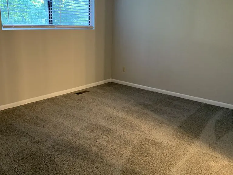 225 Village Ln #D — Photo 14