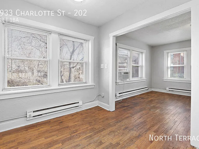 3933 Charlotte St #202 — Photo 6