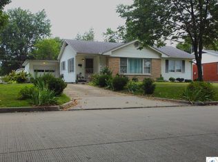 1813 W 10th St, Sedalia, MO 65301