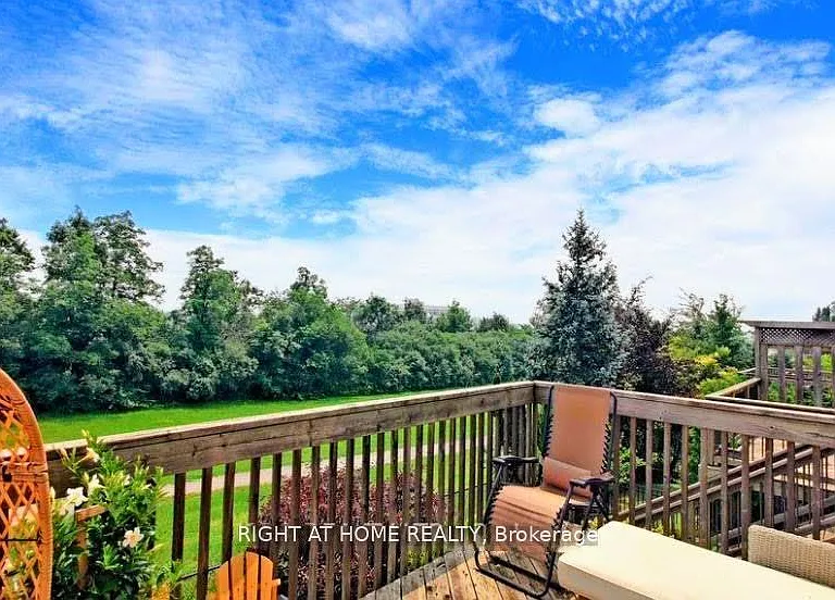 1138 Woodington Ln — Photo 14