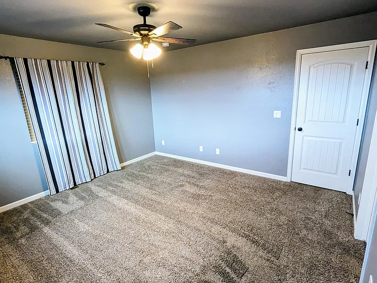 246 Primrose Dr — Photo 8