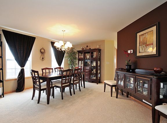 5th image of 25384 Shannon Dr