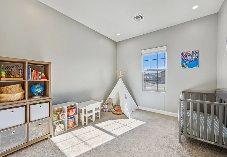 3930 E Iris Dr — Photo 8