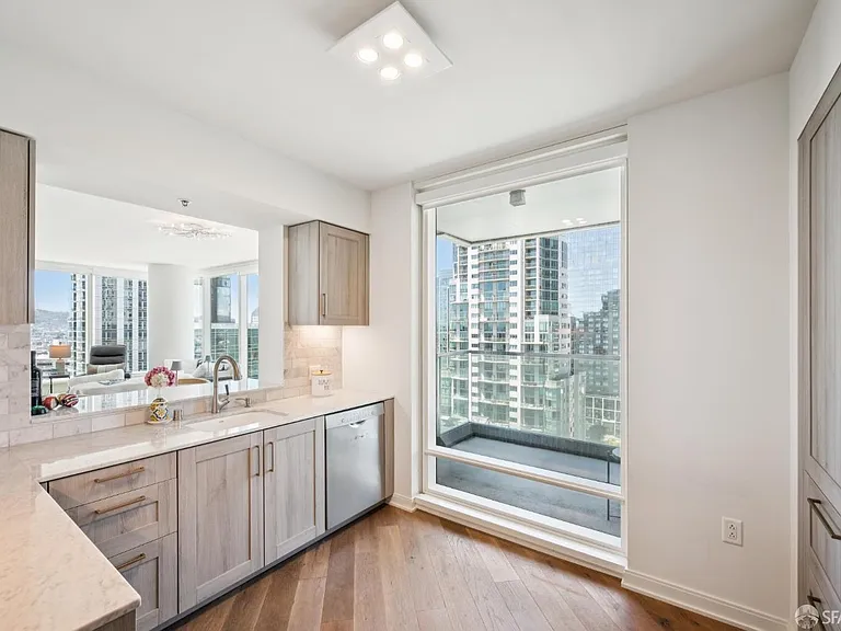 401 Harrison St #17B — Photo 5