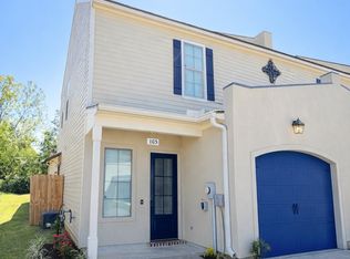 105 Bandera Dr, Lafayette, LA 70503