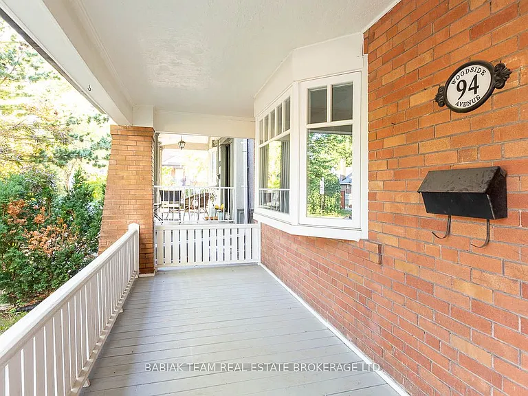 94 Woodside Ave — Photo 40