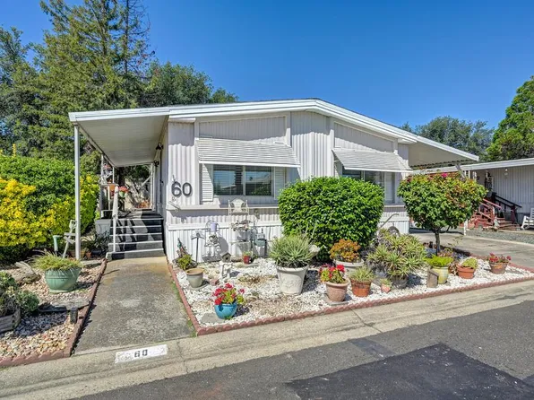 60 Calle Margarita, Elk Grove, CA 95624