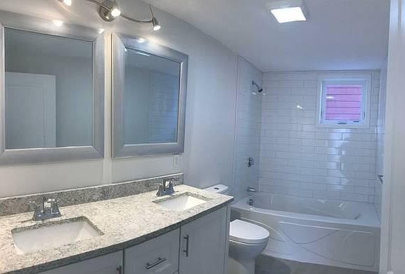 5th image of 381 Essex St #1