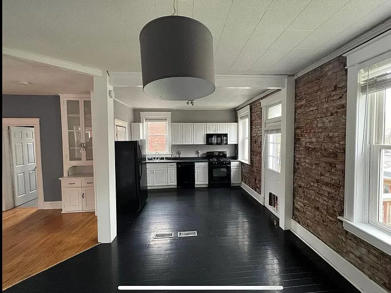 4011 Hartford St #2F — Photo 3