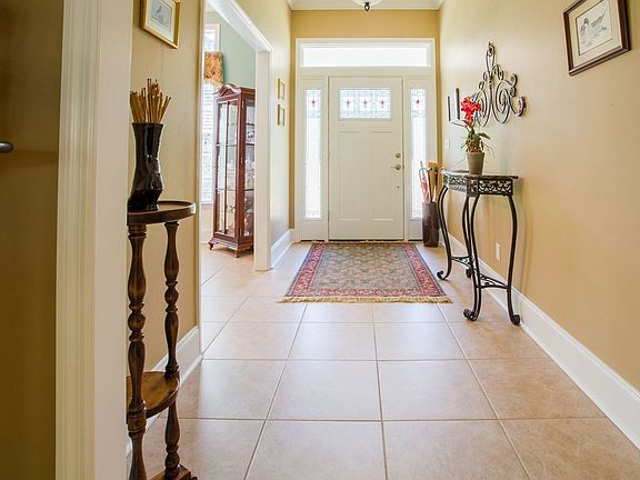 3rd image of 2104 Bagatelle Dr