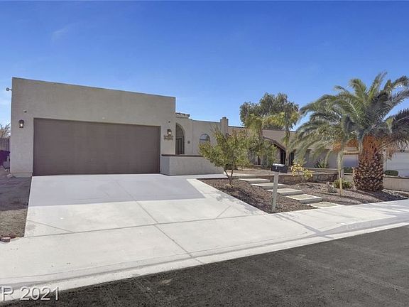3rd image of 6201 Desert Sun Dr