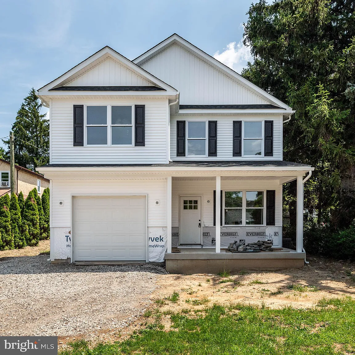 334 E North Ln photo 1