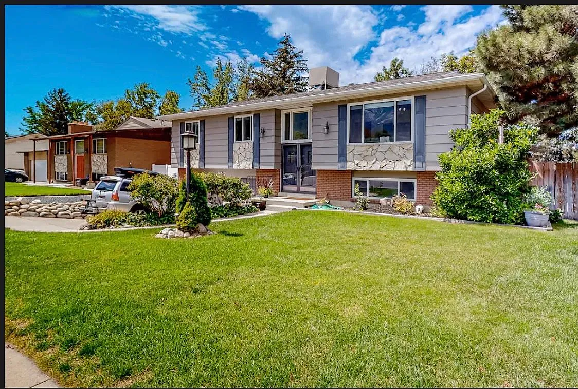 9410 S Quail Hollow Drive — Photo 1