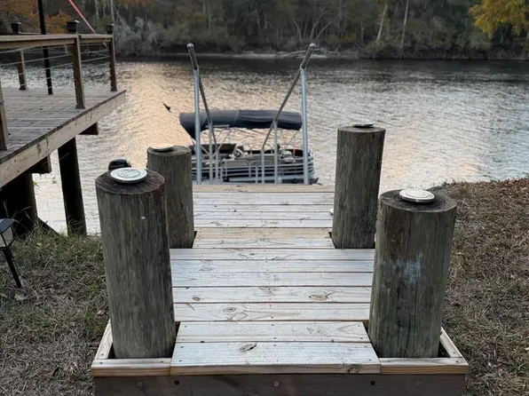 829 NW 78th Ave, Bell, FL 32619