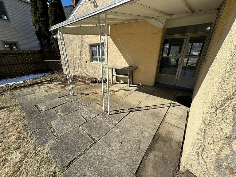 2770 Tremont Rd — Photo 66