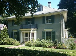 209 Buckminster Rd, Brookline, MA 02445