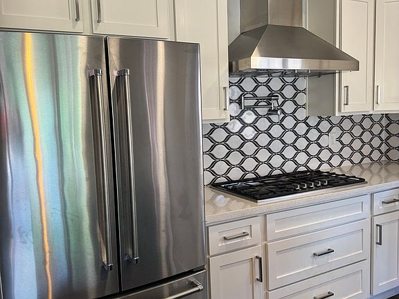 5th image of 2870 E La Costa Dr