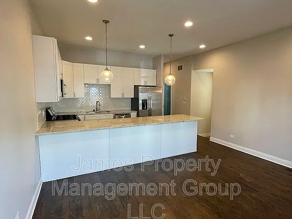 2nd image of 2511 W Cortland St APT 1