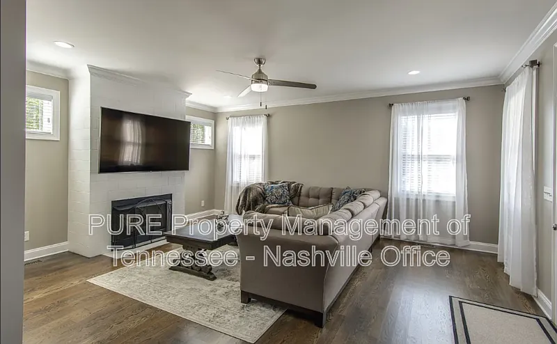 2 bed, 2.5 bath, 1958 sqft, $3,149 — Photo 3