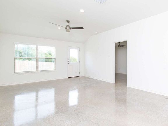 3rd image of 1235 Concord Dr Unit B