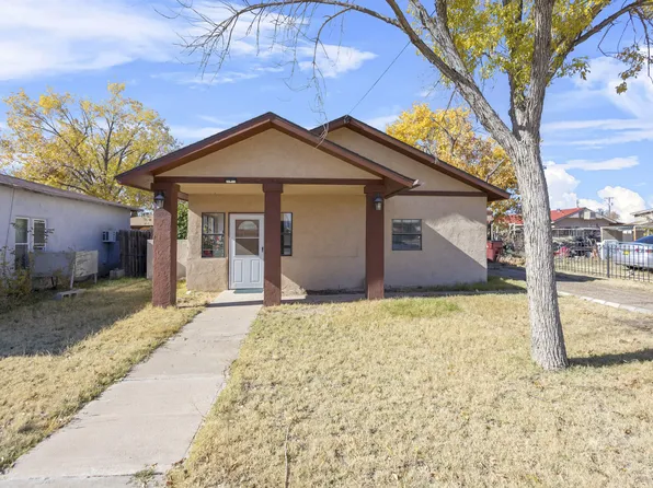 313 S 6th St, Belen, NM 87002