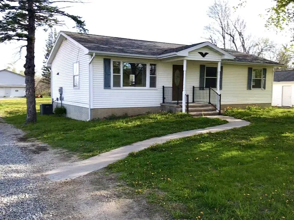 6100 Rogers Rd NW, Cedar Rapids, IA 52405