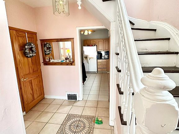 5th image of 297 Livermore Ave