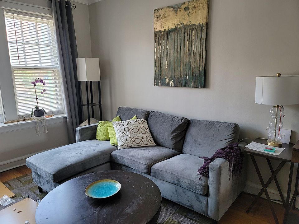 1st image of 4823 W Montrose Ave APT 1F