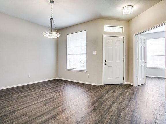 2nd image of 3117 Paradise Valley Dr