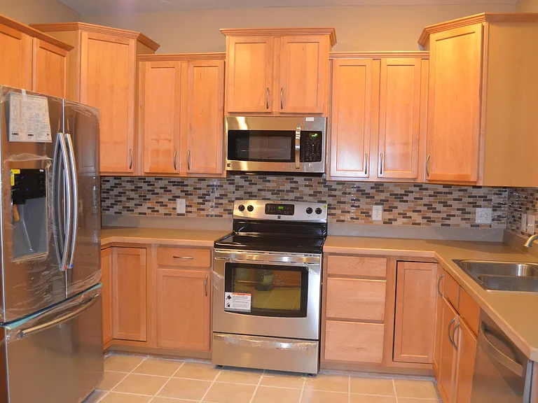13784 Atwood Ave — Photo 1