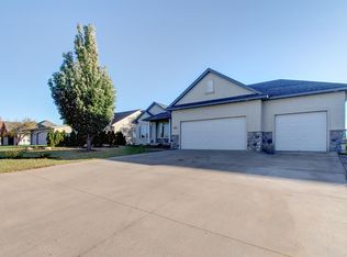 501 Redpoll Ave SE, New Prague, MN 56071