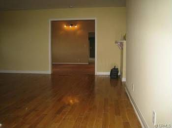 4th image of 400 S Lucia Ave