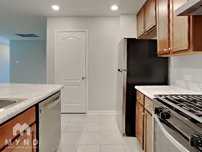 627 Coyote Canyon Ct — Photo 9