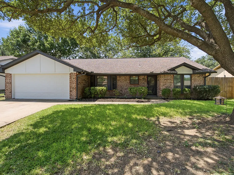 2223 Sierra Dr