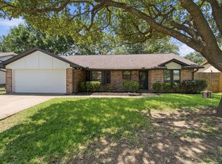 2223 Sierra Dr, Grapevine, TX 76051
