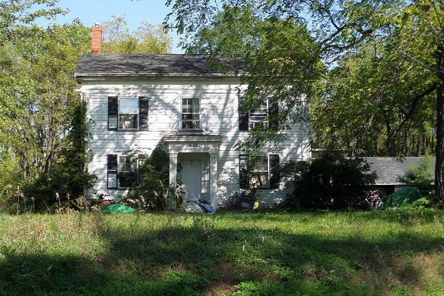 1st image of 656 Scottsville Mumford Rd